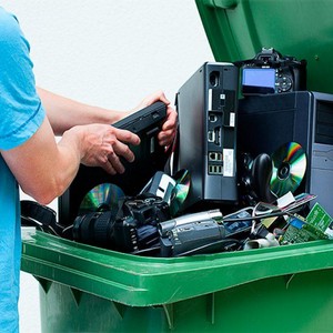 Destaque Coleta de equipamentos eletrônicos